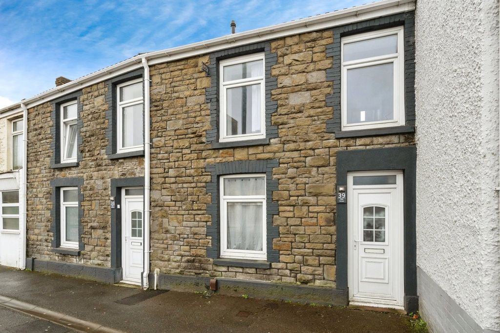 Property photo 1 of 17 Picture No. 21