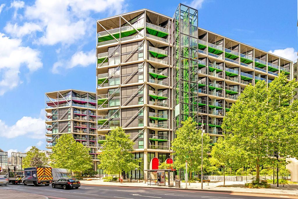 Property photo 1 of 42