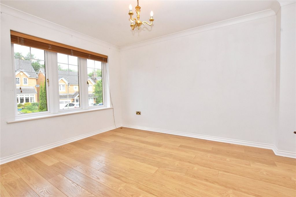 Property photo 3 of 25 Dining Room/Office