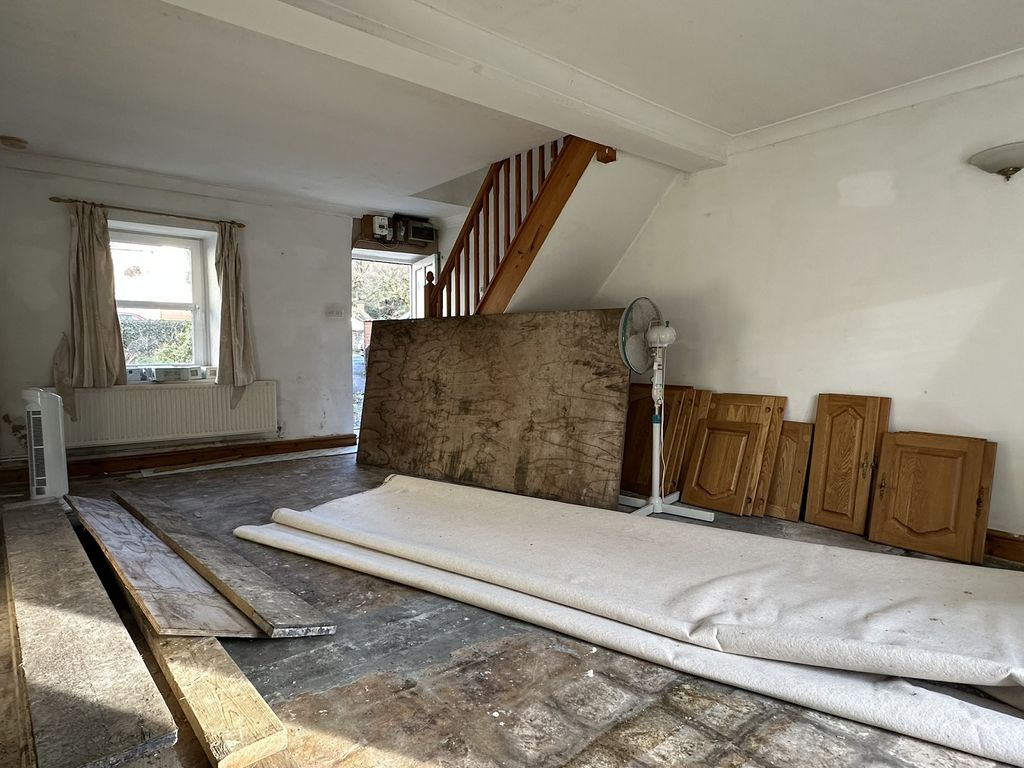 Property photo 3 of 14 Not Specified