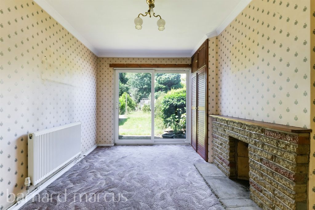 Property photo 3 of 14