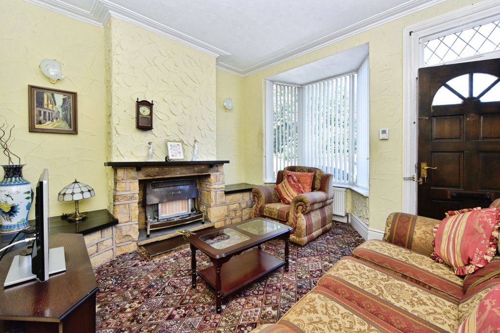 Property photo 3 of 15
