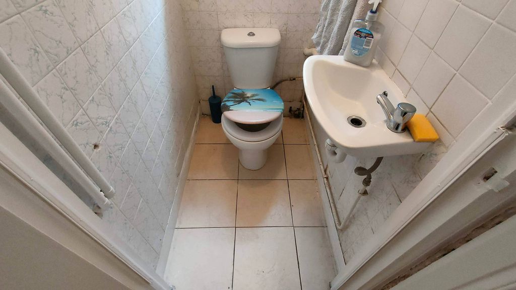 Property photo 3 of 12