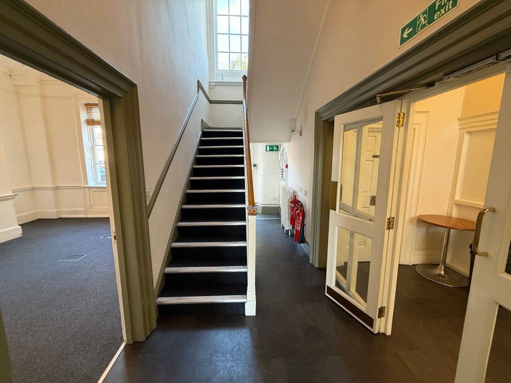 Property photo 2 of 10 Photo 3