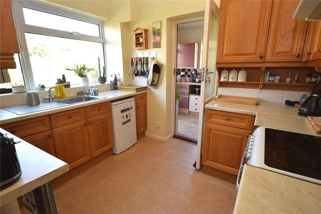 Property photo 2 of 25 Picture No. 16