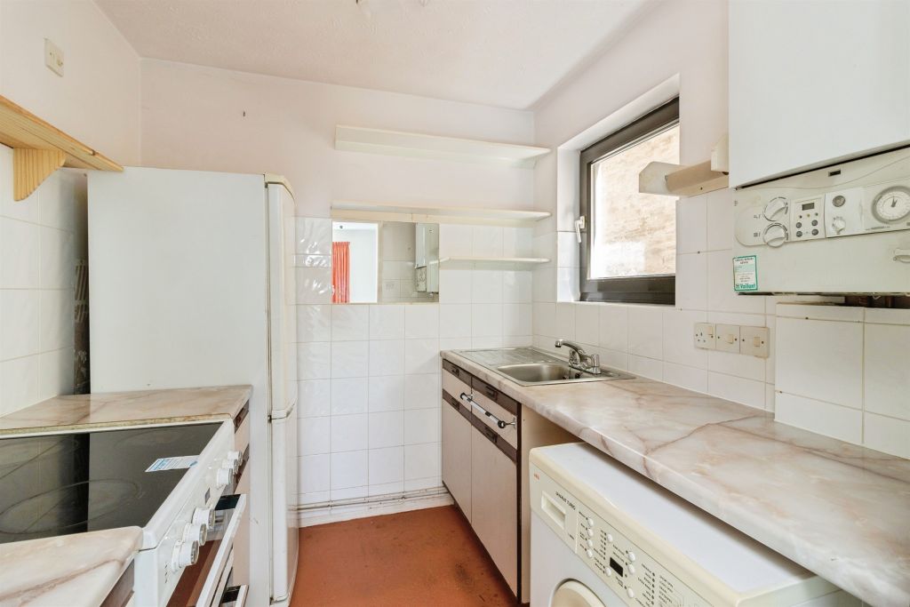Property photo 3 of 17
