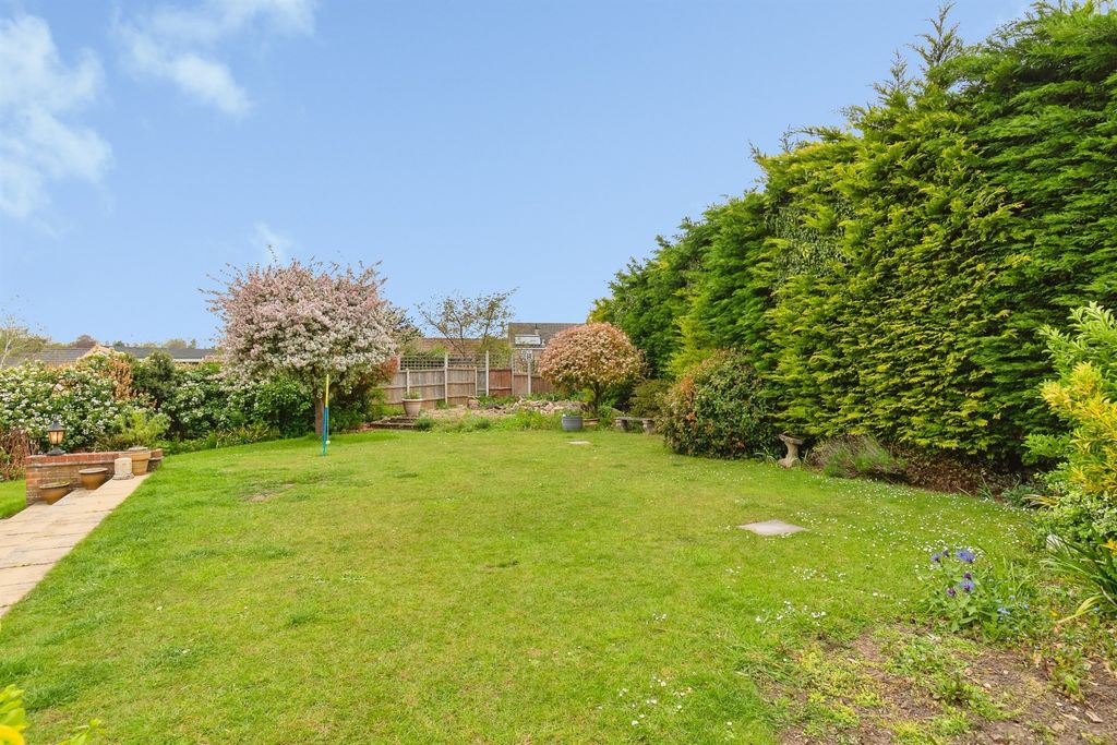 Property photo 3 of 19
