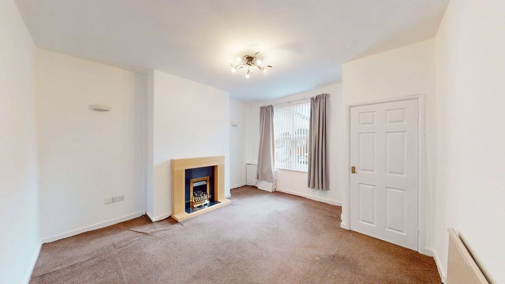 Property photo 2 of 9 Lounge