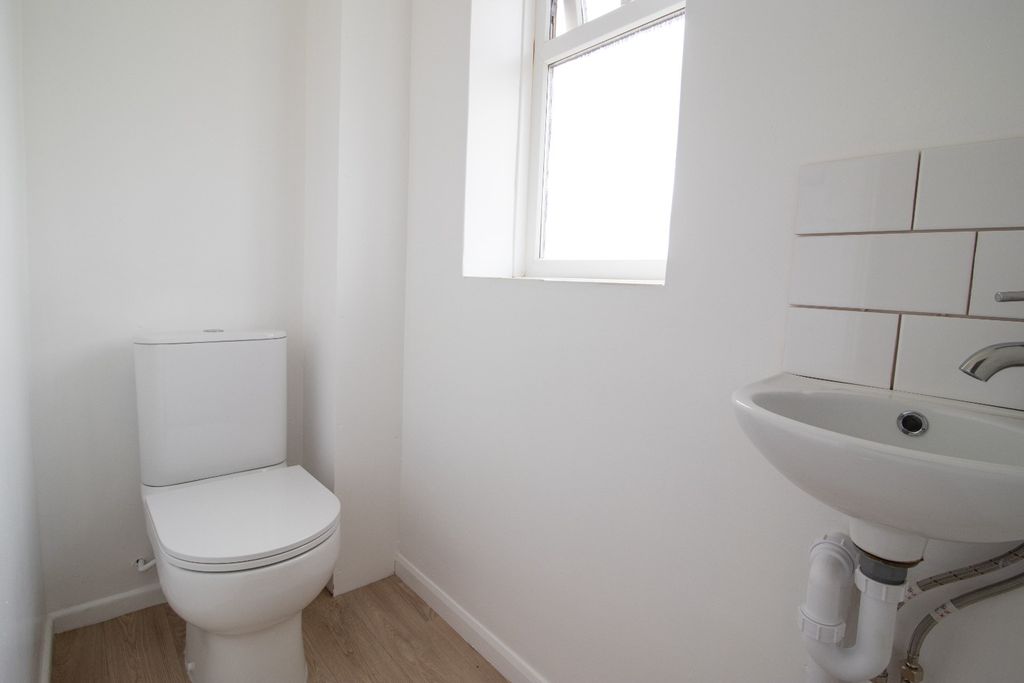 Property photo 3 of 17 5151967