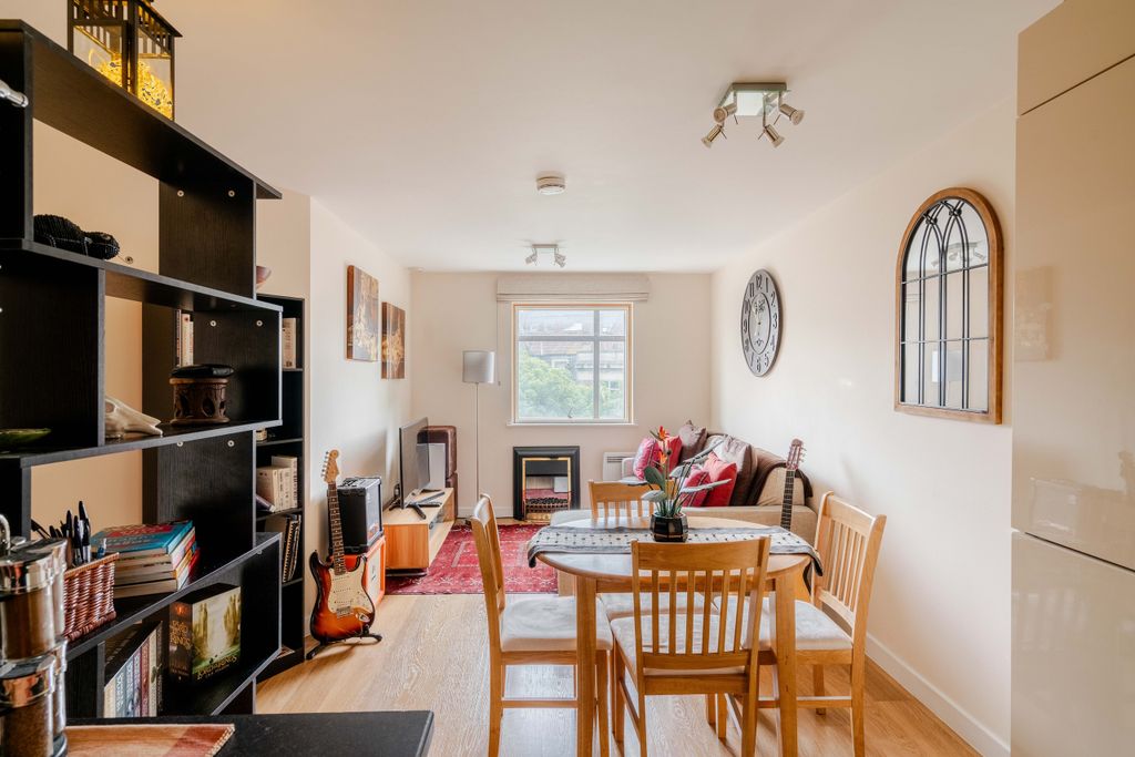Property photo 1 of 7 7