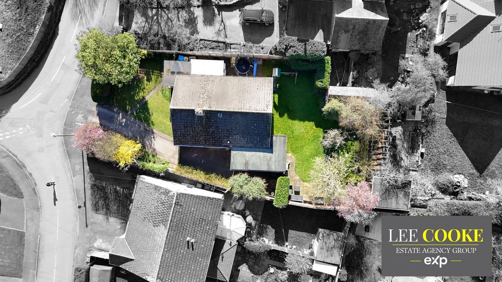 Property photo 3 of 36