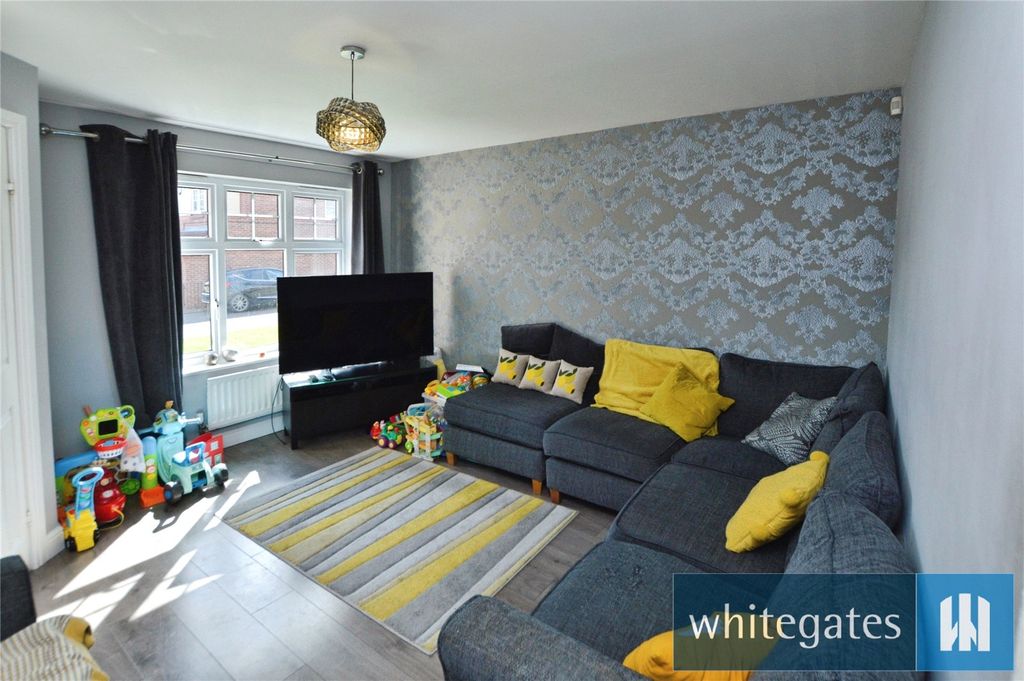 Property photo 3 of 18 Picture No. 05