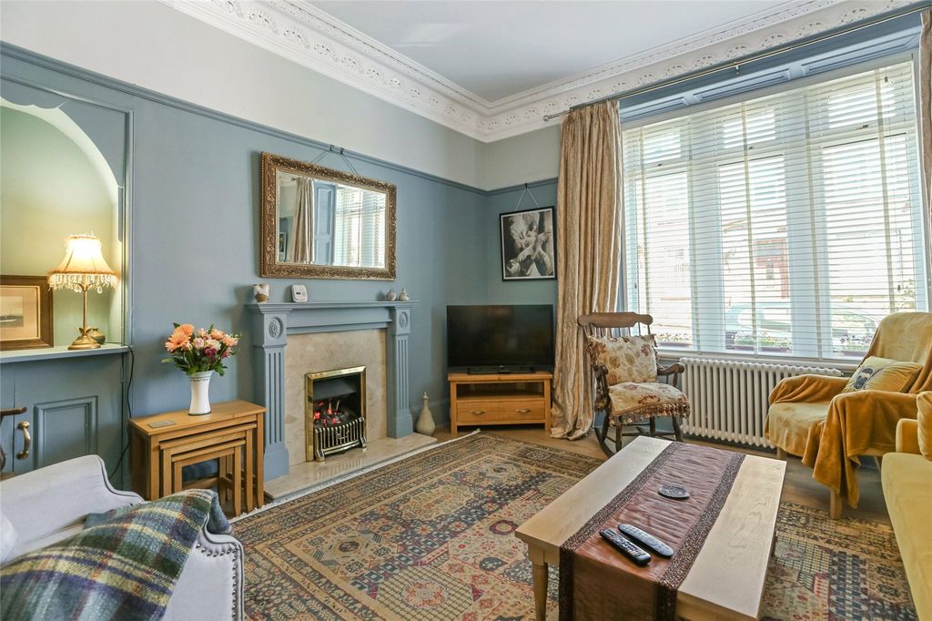 Property photo 2 of 21 Picture No. 22