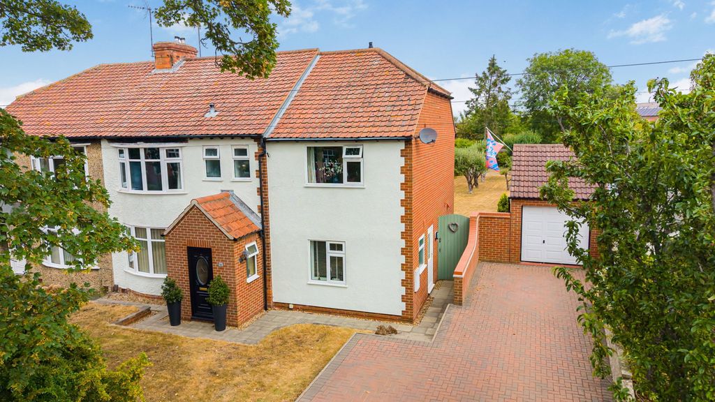 Property photo 1 of 36