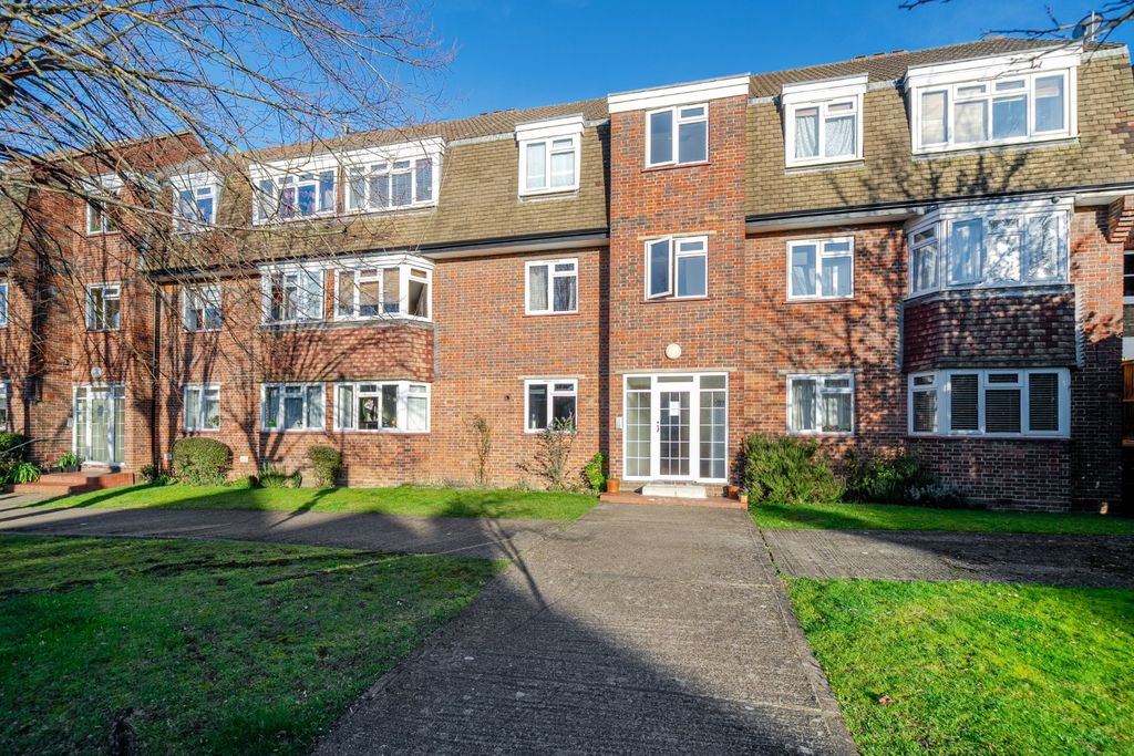 Property photo 3 of 9 Picture No. 17