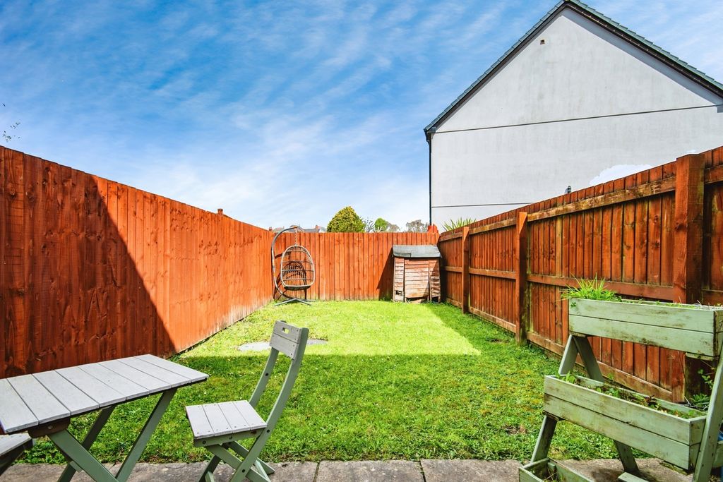 Property photo 3 of 18 Photo