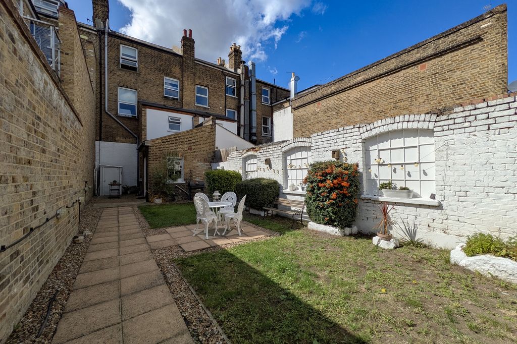 Property photo 2 of 15