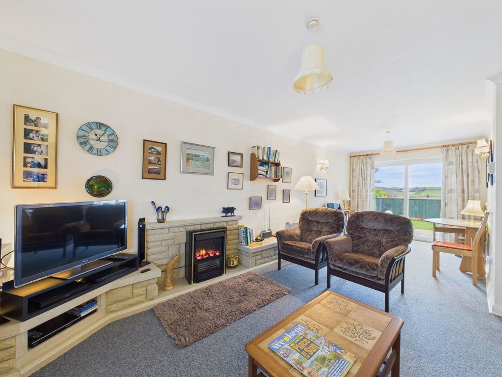 Property photo 3 of 33