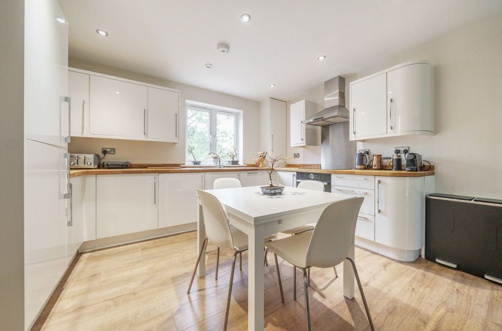 Property photo 2 of 13 Picture No. 02