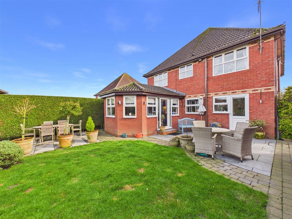 Property photo 2 of 21 Rear View