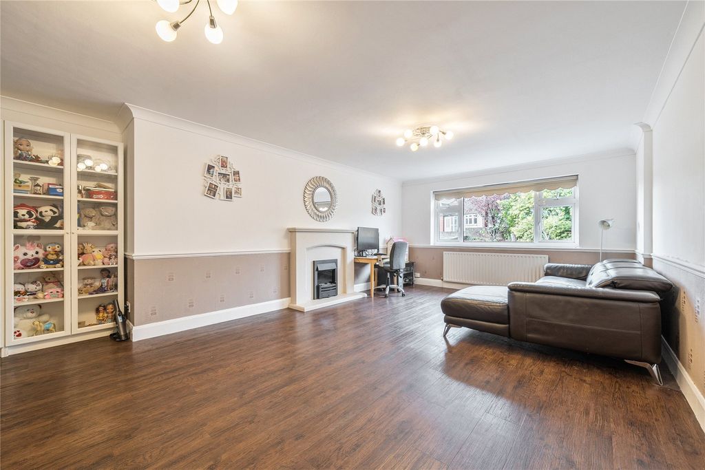 Property photo 2 of 19 Picture No. 10