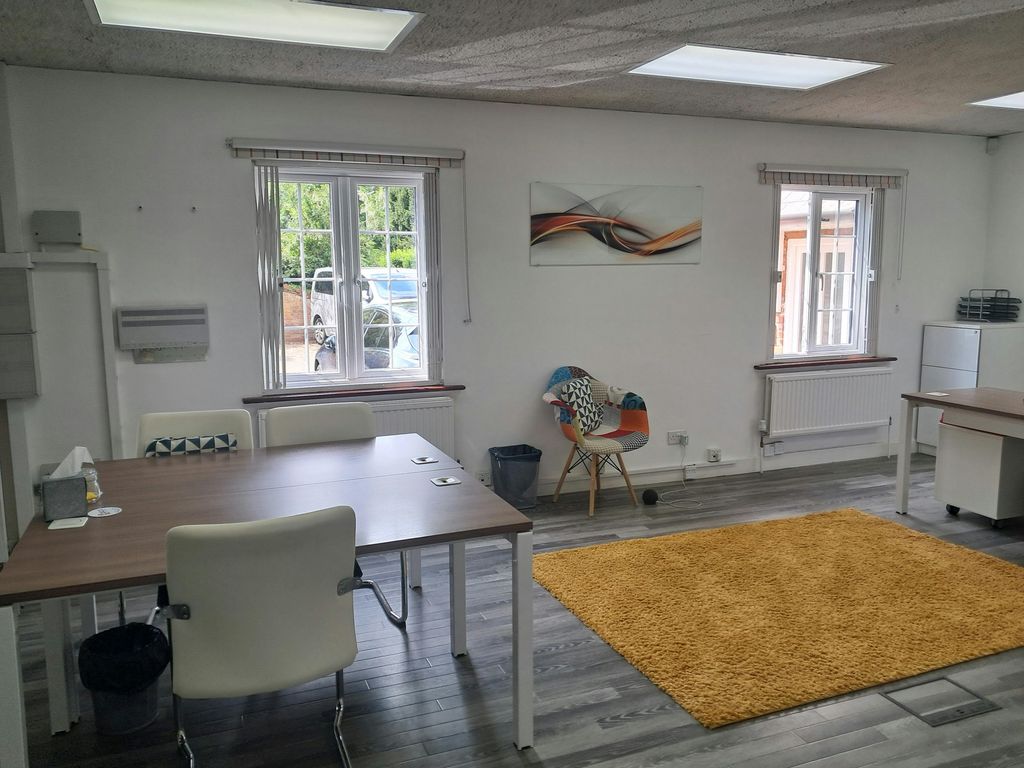 Property photo 2 of 8 1000005862.Jpg