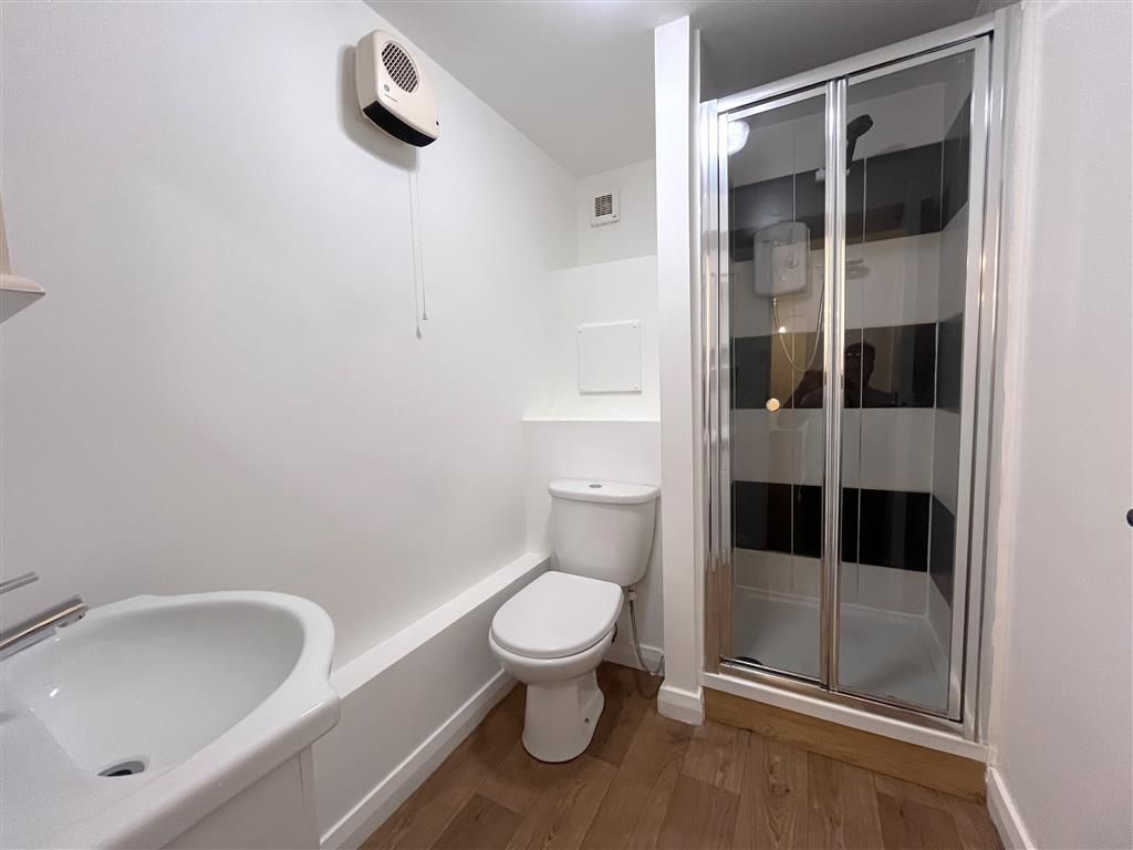 Property photo 3 of 5 Shower Room