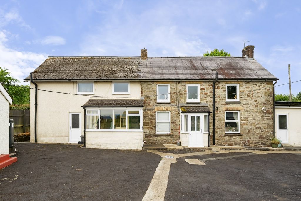 Property photo 1 of 27