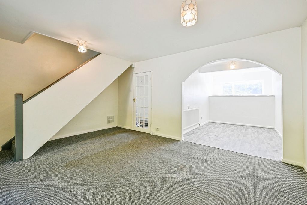 Property photo 2 of 16 Pbox-Img.Jpg