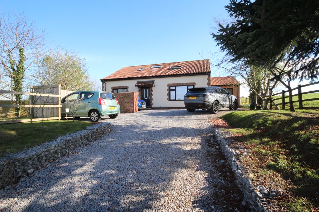 Property photo 1 of 28