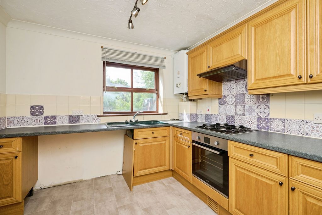Property photo 2 of 13 Kitchen