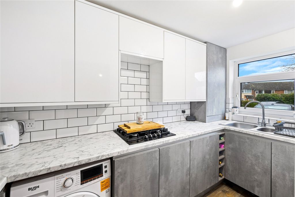 Property photo 2 of 17 Picture No. 26