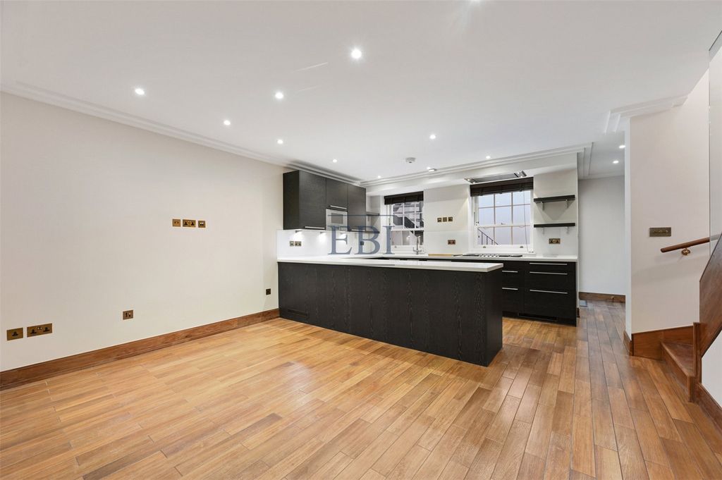 Property photo 2 of 19 Dining/Kitchen Area