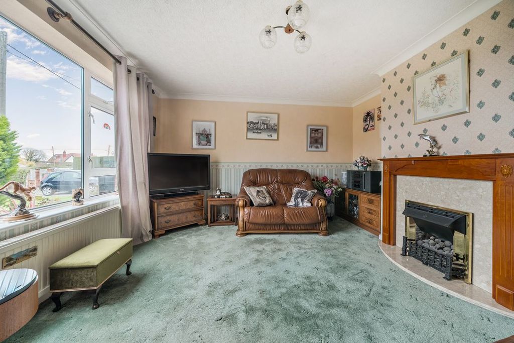 Property photo 3 of 13 138667756932E8Bb07500