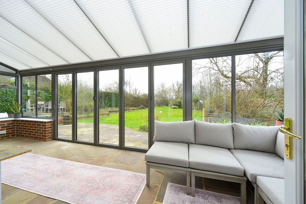 Property photo 3 of 24 Conservatory