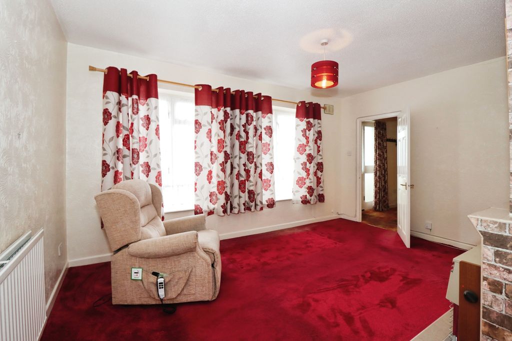 Property photo 3 of 17 Photography