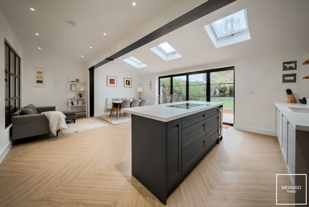Property photo 3 of 16 Xt5A6676-Hdr(3)