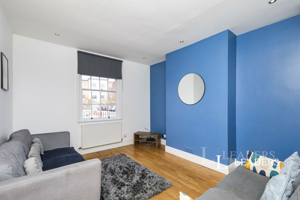 Property photo 2 of 18 Pbox-Img.Jpg