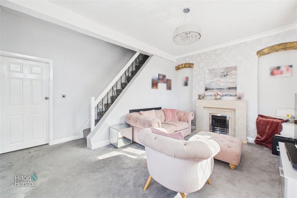 Property photo 3 of 12 Fothergill Street