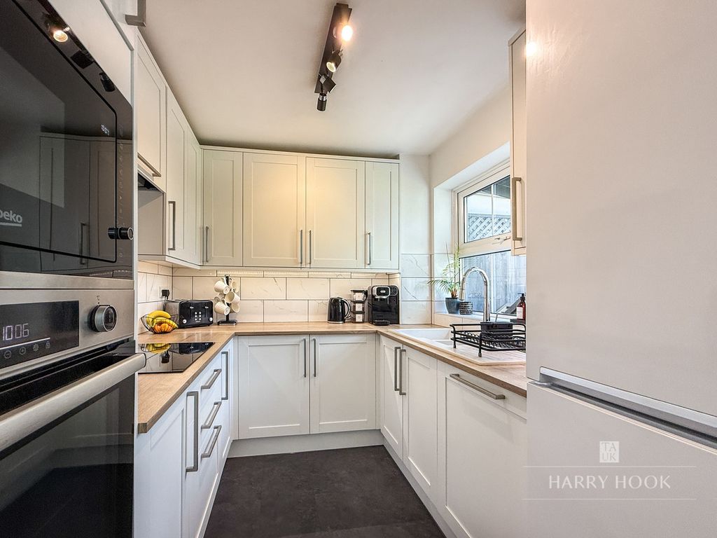 Property photo 3 of 17