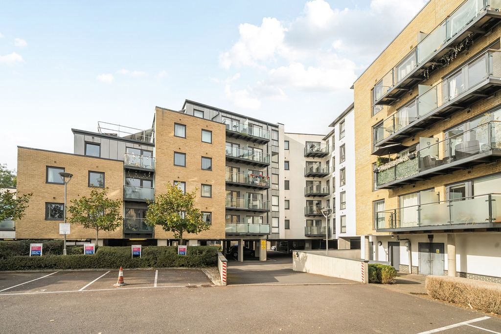 Property photo 1 of 16 External