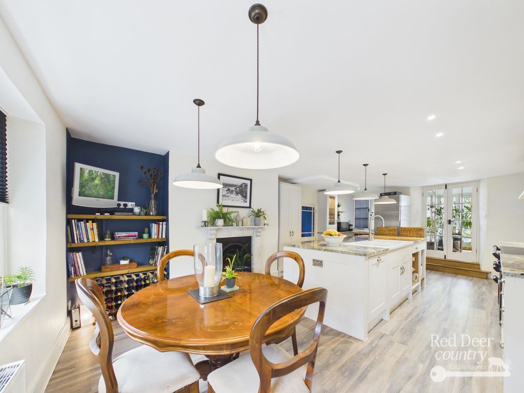 Property photo 3 of 50 Kitchen/Breakfast Room