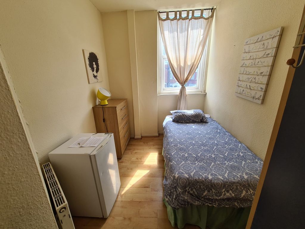 Property photo 2 of 4