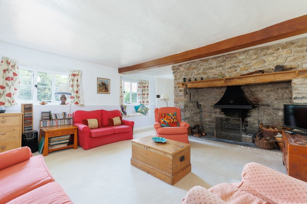 Property photo 3 of 37 4541772