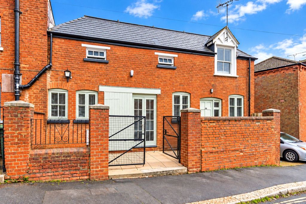 Property photo 1 of 10 Picture No. 02