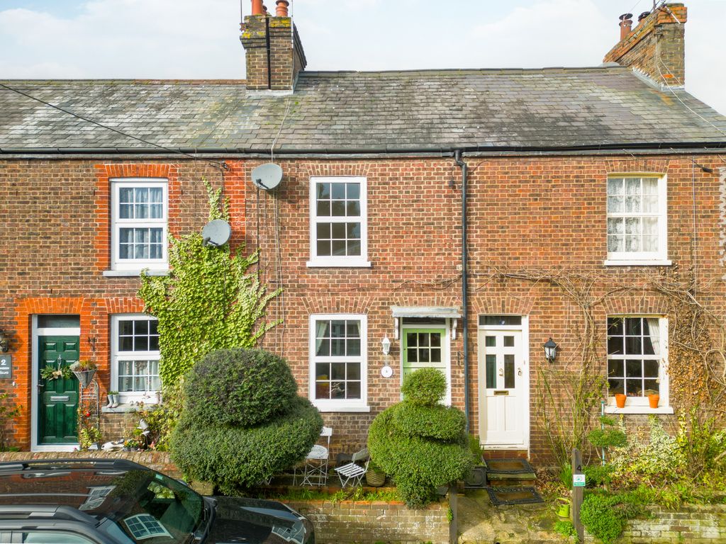 Property photo 1 of 27 Bradden Lane, Gaddesden Row