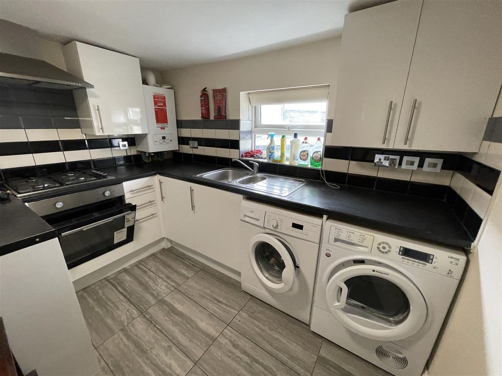 Property photo 2 of 8 Img_6984.Jpg