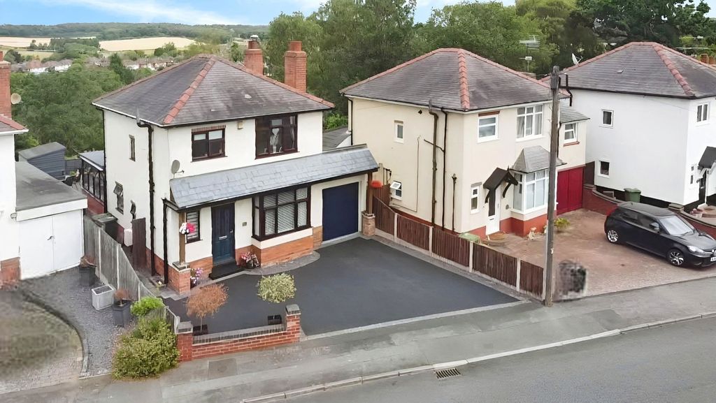 Property photo 1 of 30