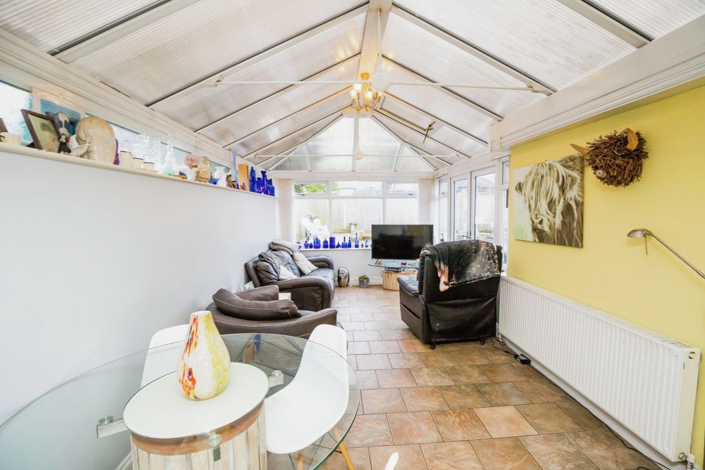 Property photo 1 of 16 Photography