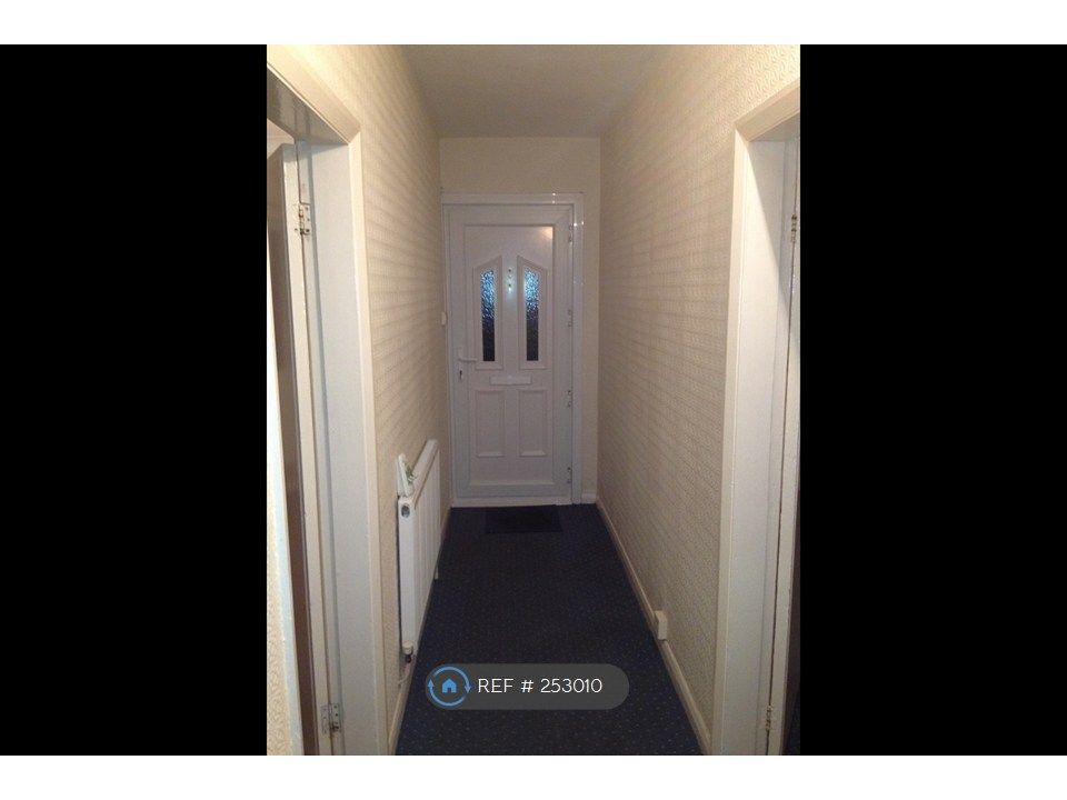 Property photo 3 of 14 Entrance